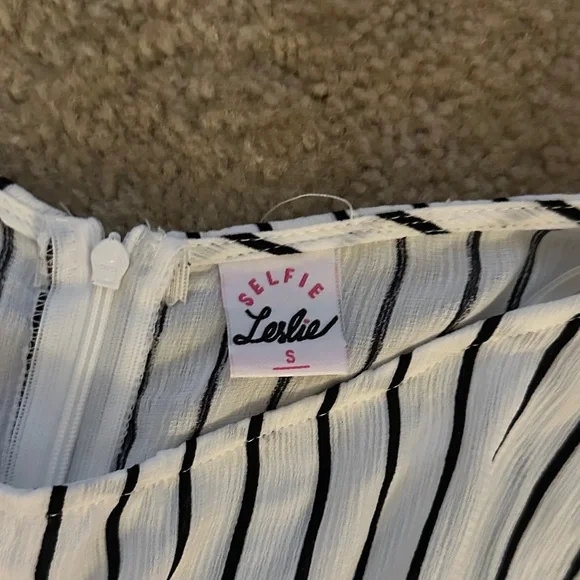 Selfie Leslie Black and White Long Sleeve Romper - Picture 3 of 4